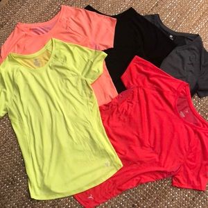 5 Old Navy activewear workout t shirts